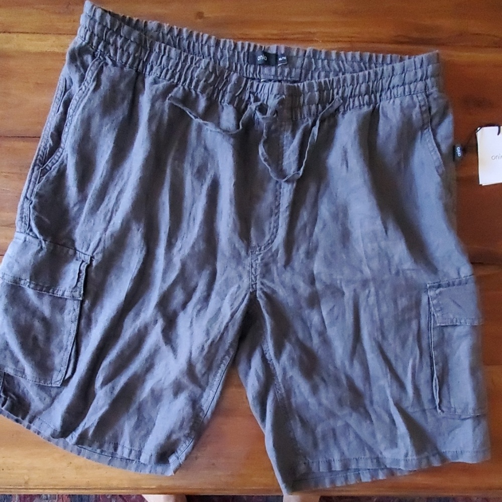 NWT Grey Linen "Tom" Cargo shorts